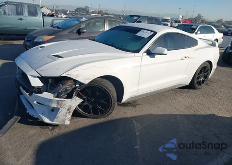 2018 Ford Mustang Ecoboost z USA, uszkodzony, nr VIN 1FA6P8TH7J5123245
